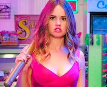 Poza 24. (Insatiable)