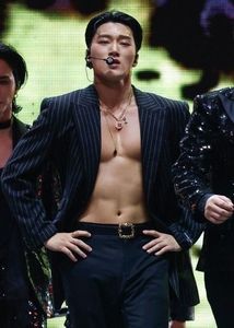 Choi San (Ateez)