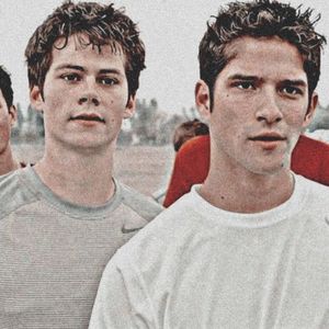• Day 31 x 03.04.2025 w/ Stiles Stilinski & Scott McCall.; Favourite friendship from Teen Wolf.

