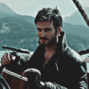 • Day 38 x 10.04.2025 w/ Killian Jones (Captain Hook).; Favourite male character from Once Upon a Time.
