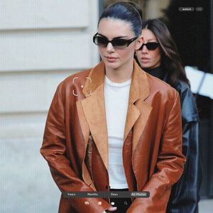 ،18.04 Ꜥℐẹṇṇẹṛ on ²⁷ʝan in Paris, FR; leaving the Schiaparelli Show.