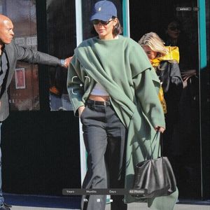 ،04.05 Ꜥℐẹṇṇẹṛ on ⁷ʄeb in New York City, NY; leaving Bar Pitti Restaurant.