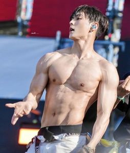 Lee Min-hyuk (BtoB)