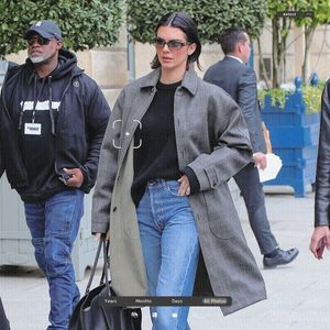 ،23.05 Ꜥℐẹṇṇẹṛ on ²¹ოar in Paris, FR; arriving at The Ritz Hotel.
