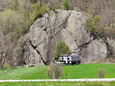 Spring time in Val des Monts, QC