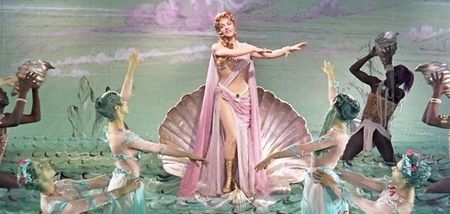 Recreαtıon ᵒᶠḄọṭṭịc̣ẹḷḷịʼs ʻɥʇɹᴉꓭ of snuǝΛʼ ⁱⁿ Robert Z. Leonardʼs film ʻLa donna più bella; del mondoʼ (1955).
