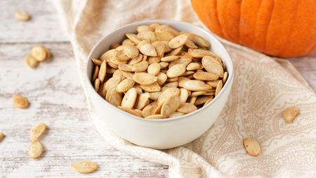 1308961-3840x2160-desktop-4k-pumpkin-seeds-wallpaper