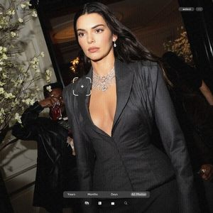 ،04.07 Ꜥℐẹṇṇẹṛ on ⁵ოay in New York, NY; at the Carlyle Hotel.