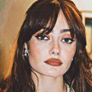 • Day 111 x 21.07.2025 w/ Ella Purnell.
