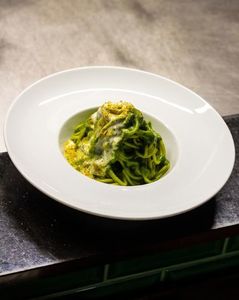 Paste cu pesto si busuioc