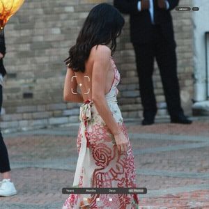 ،15.08 Ꜥℐẹṇṇẹṛ on ²⁶ʝun in Venice, IT; heading to a wedding dinner party.