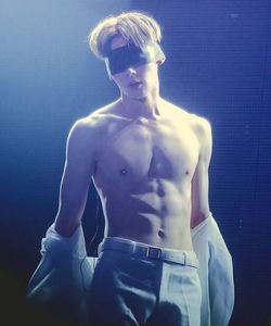 Hwang Min-hyun (Wanna One) & (NU'EST)