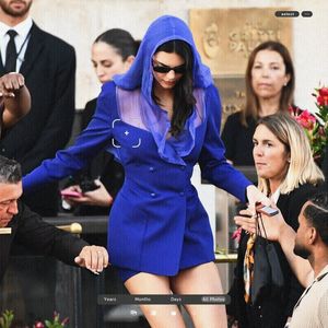 ،08.09 Ꜥℐẹṇṇẹṛ on ²⁸ʝun in Venice, IT; leaving The Gritti Palace Hotel.