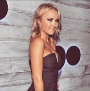 Emily Osment,