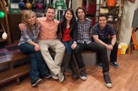 Icarly.
