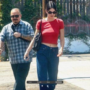 ،14.10 Ꜥℐẹṇṇẹṛ on ²⁵ɑug in West Hollywood, CA; leaving a store.