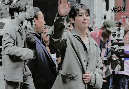 ◞15ᵗʰ◟　˓Ꭻe̤o̤n̤ꨄᎫungkook➲Go̟l̟d̟e̟n̟영혼.