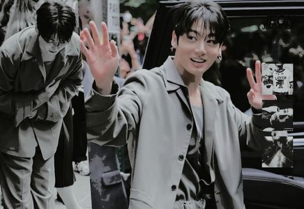 ◞17ᵗʰ◟　˓Ꭻe̤o̤n̤ꨄᎫungkook➲Go̟l̟d̟e̟n̟영혼.