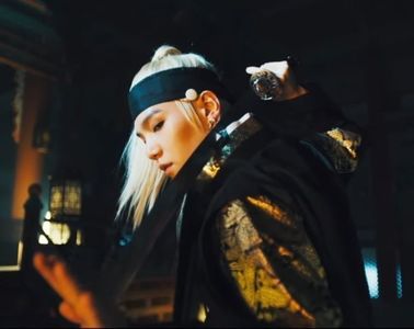 Im King-Să imiți e ușor! Să fii originală e mai greu!; Im the King
