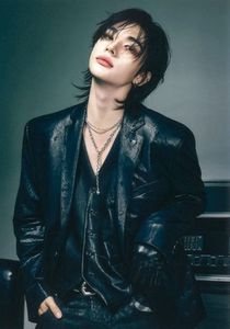 . . ╰──╮꒰HYUNJIN꒱ ╭──╯ . .