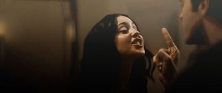 ᴮᵘᵗ ᵖʳᵉᵗᵉⁿᵈⁱⁿᵍ ⁱˢⁿ’ᵗ ᵉⁿᵒᵘᵍʰˑ ᴱᵛᵉʳʸ ᵍˡᵃⁿᶜᵉ˒ ᵉᵛᵉʳʸ ᵗᵒᵘᶜʰˡᵉˢˢ ᵇʳᵘˢʰ ᵒᶠ ᵖʳᵉˢᵉⁿᶜᵉ˒; ᵖᵘˡˡˢ ᵗʰᵉᵐ ᶜˡᵒˢᵉʳ ᵗᵒ ᵃ ᵗʳᵘᵗʰ ⁿᵉⁱᵗʰᵉʳ ⁱˢ ʳᵉᵃᵈʸ ᵗᵒ ᶠᵃᶜᵉˑ
