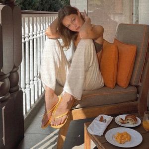 -`ღ´- gιgι нα∂ι∂, мσ∂єℓ -`ღ´-