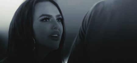 ᔆᴱᴬᔆᴼᴺ ⁴ˑRosie drags Adam in front of the whole villa⸺She called out partner Adam for; attempting to crack on with Megan in front of the rest of the villa. While she later ended up getting back with him, things came to a spectacular end when he ditched her for newcomer Zara.
