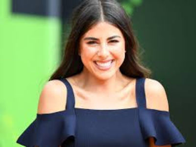 10.11.2025. (Daniella Monet) :*