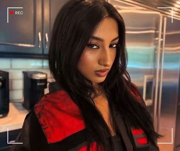 　ᯓ★ ،ᛕatseyeʾsᐟ C̣ạṃẹṛạ♥Ṛọḷḷ · 13.11˒ˊ