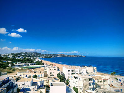 Pe malul Mediteranei, La Marsa; Pe malul Mediteranei, La Marsa
