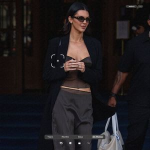 ،14.12 Ꜥℐẹṇṇẹṛ on ²⁹⳽ep in Paris, FR; leaving the Ritz Hotel.