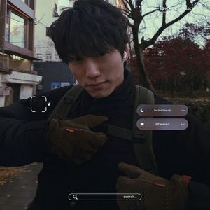 ˓12월 19일˒　〝 금요일 〞　˚jungkook ‣ ❝standing next to you❞