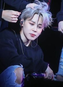 Under blue moon I saw you