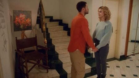 S - stai A - ce S - ia-ma in brate