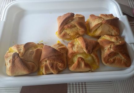 Placinte cu mozzarella