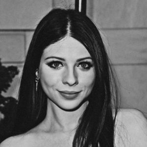 • Michelle Trachtenberg won’t play Maleficent. @Complicated