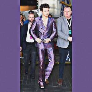 • crawlingback2me got Harry Styles in purple.