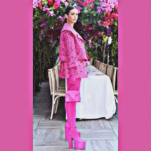 • QueenCyrusx got Nina Dobrev in pink.