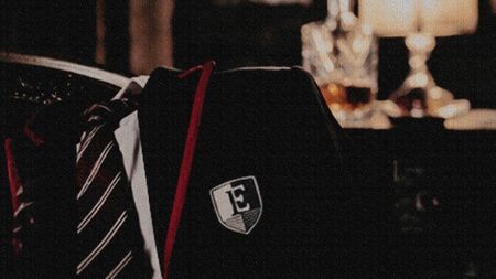 ¹　　　　⸺ Some uniforms hide better sins than others.