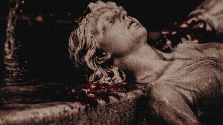 ¹¹　　　　⸺ Even marble remembers where you bled.