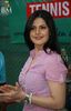 Zarine-khan-002-20100211