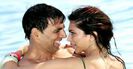 Deepika-Padukone-and-Askhay-Kumar-in-a-still-from-the-movie-Housefull-