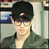 <Y>. |coboara la brat cu Hyuna|.. VAI CE DE LUME ! O_O