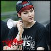 ✖ Mergem, normal. ;;) #Hye. Bei azi paharul ala? ._. #Kook.