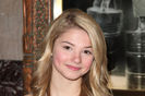 Stefanie Scott