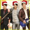 jonas-bros-happy-holidays