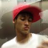 ɳҽყɱαɾ |CL  *isi trage o palma in cap* davi..am uitat de el :))) unde e? :3 #adda