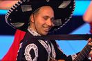 CLK *se duce la Ely* Buna ziua domnisoara, eu as dori sa cant in clubul de noapte