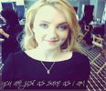 ┊deɴιι┊¤merge lângă el şi îl împunge cu un deget¤