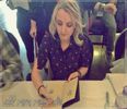 ┊deɴιι┊mi s-a părut că te descurci destul de bine, ¤îşi plimbă degetul peste buzele lui¤